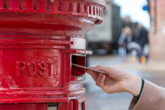 Correos Cerca De Mí: Cómo Encontrar La Mejor Oficina Postal Para Tus Necesidades