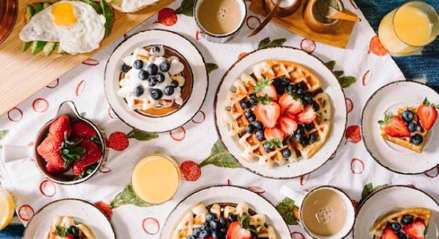 Desayunar Cerca de Mí: Cómo Encontrar los Mejores Lugares para un Desayuno Delicioso y Satisfactorio